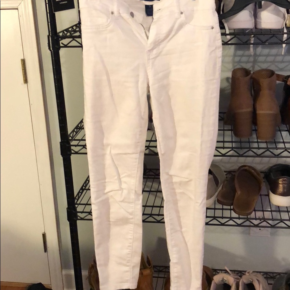 White jeans!